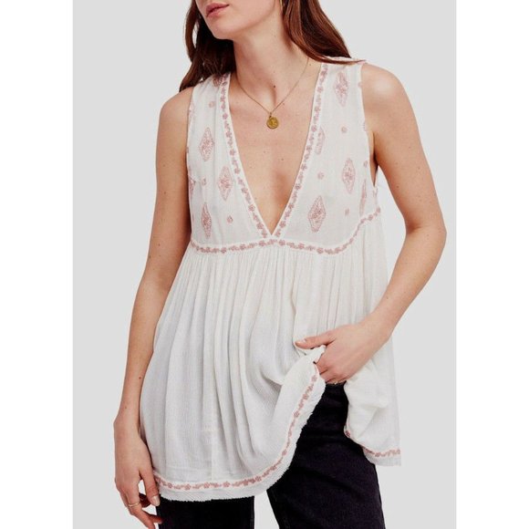 Free People Tops - FREE PEOPLE IVORY COMBO DIAMOND EMBROIDERED TOP S